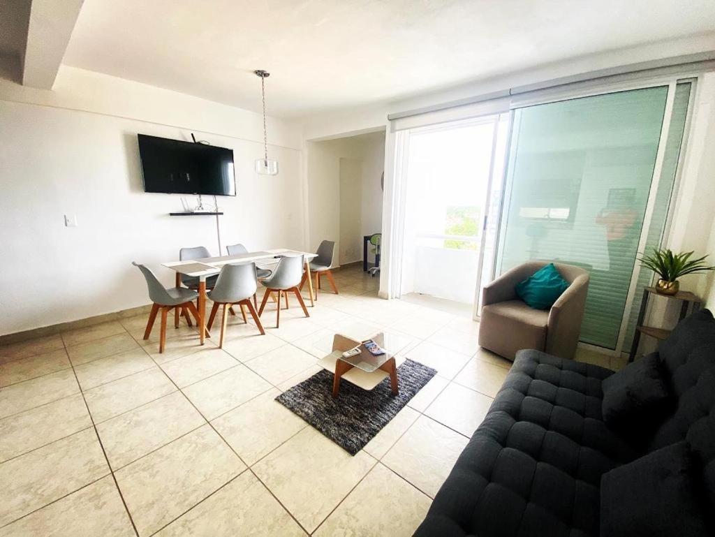 Exclusive Building 6 People 3 Cable Televisions 2 Swimming Pools Balcony, Villa Cancun Bagian luar foto