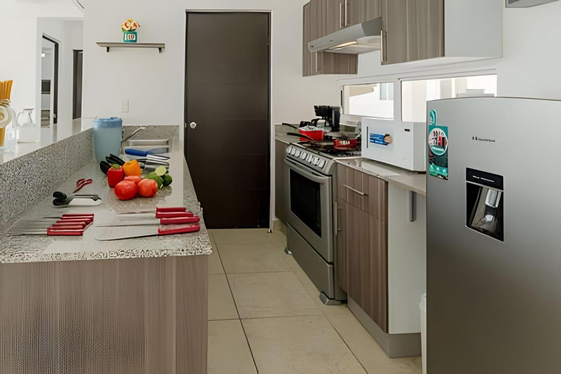 Exclusive Building 6 People 3 Cable Televisions 2 Swimming Pools Balcony, Villa Cancun Bagian luar foto